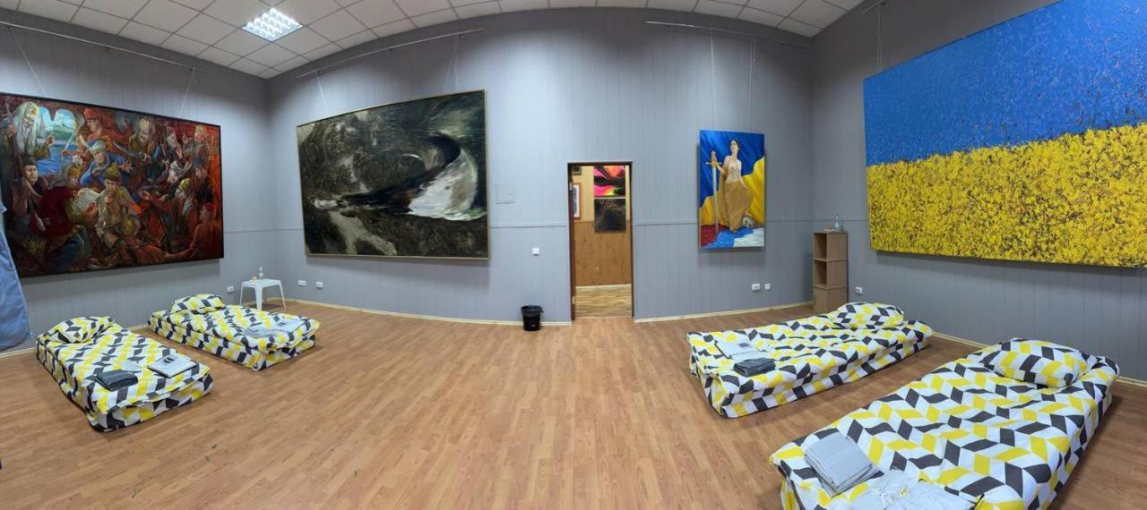 Арт-Вокзал Hotel Kryvyi Rih Room photo